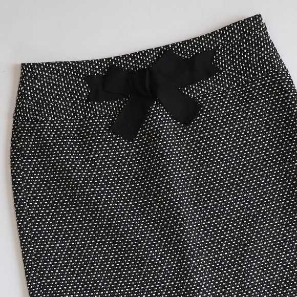ANN TAYLOR LOFT Size 2 Black White Skirt Career Interview - Picture 2 of 6